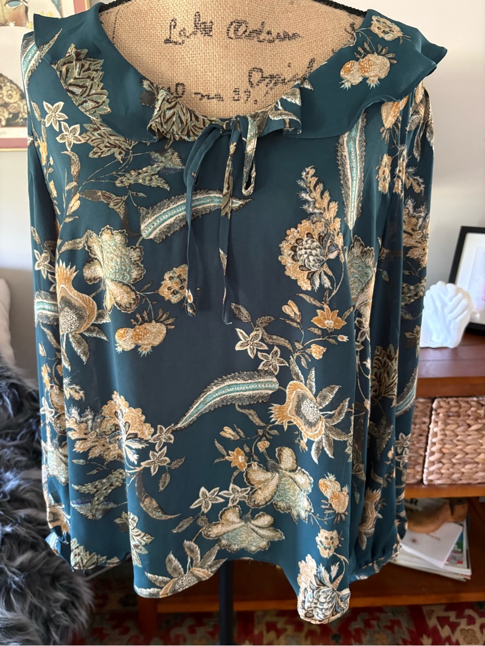 Teal Floral Tie-Neck Blouse - Teal & Gold